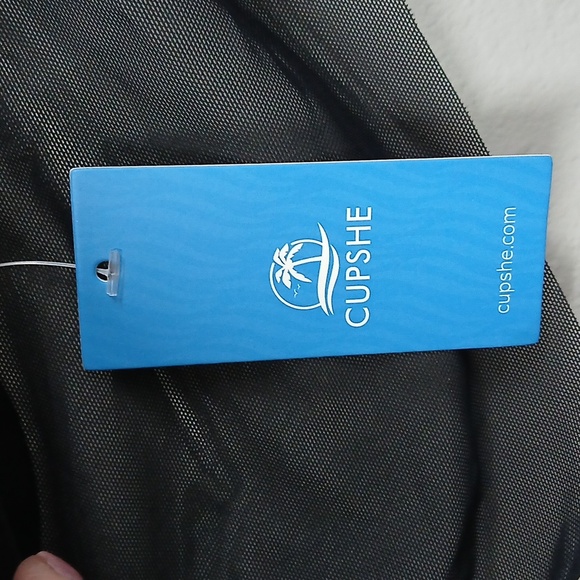 Cupshe Atlantis Asymmetrical Bikini Top Size Large - Picture 5 of 7